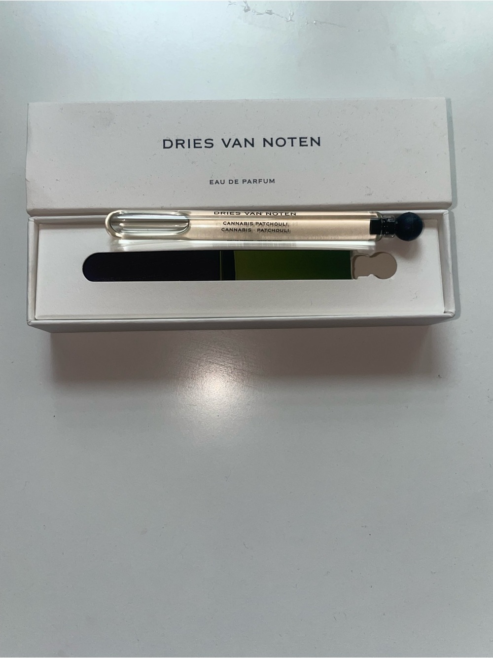 Dried van noten cannabis patchouli perfume fragrance